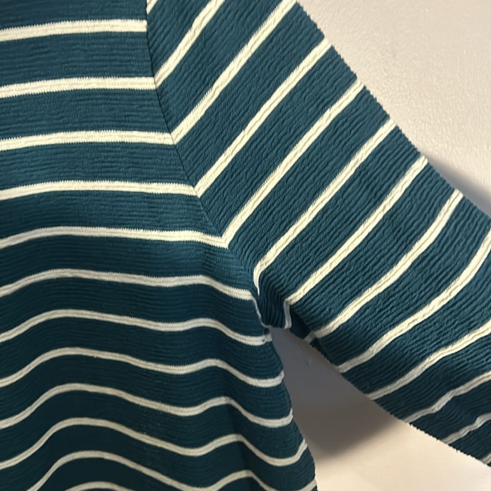 Talbots Sweater - Picture 6 of 7